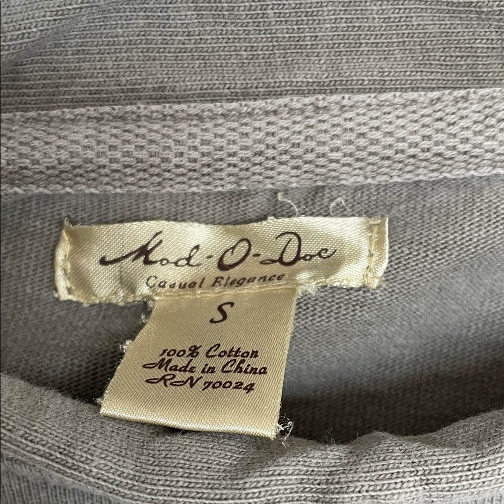 Mododoc Gray Sweatshirt - Picture 2 of 5